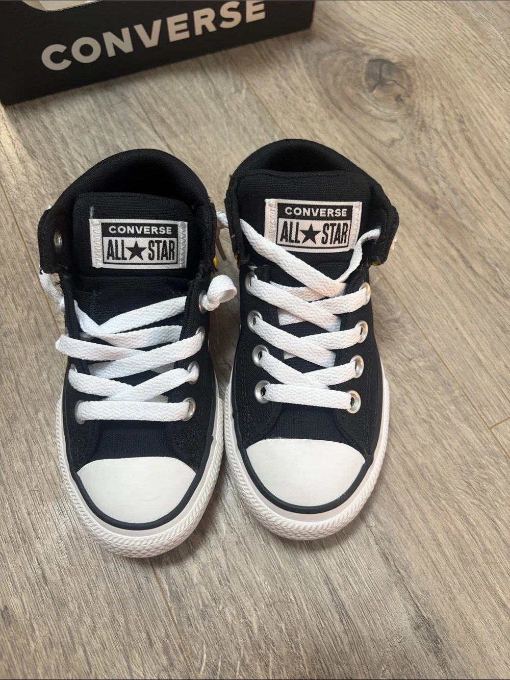 Boys Flame Converse